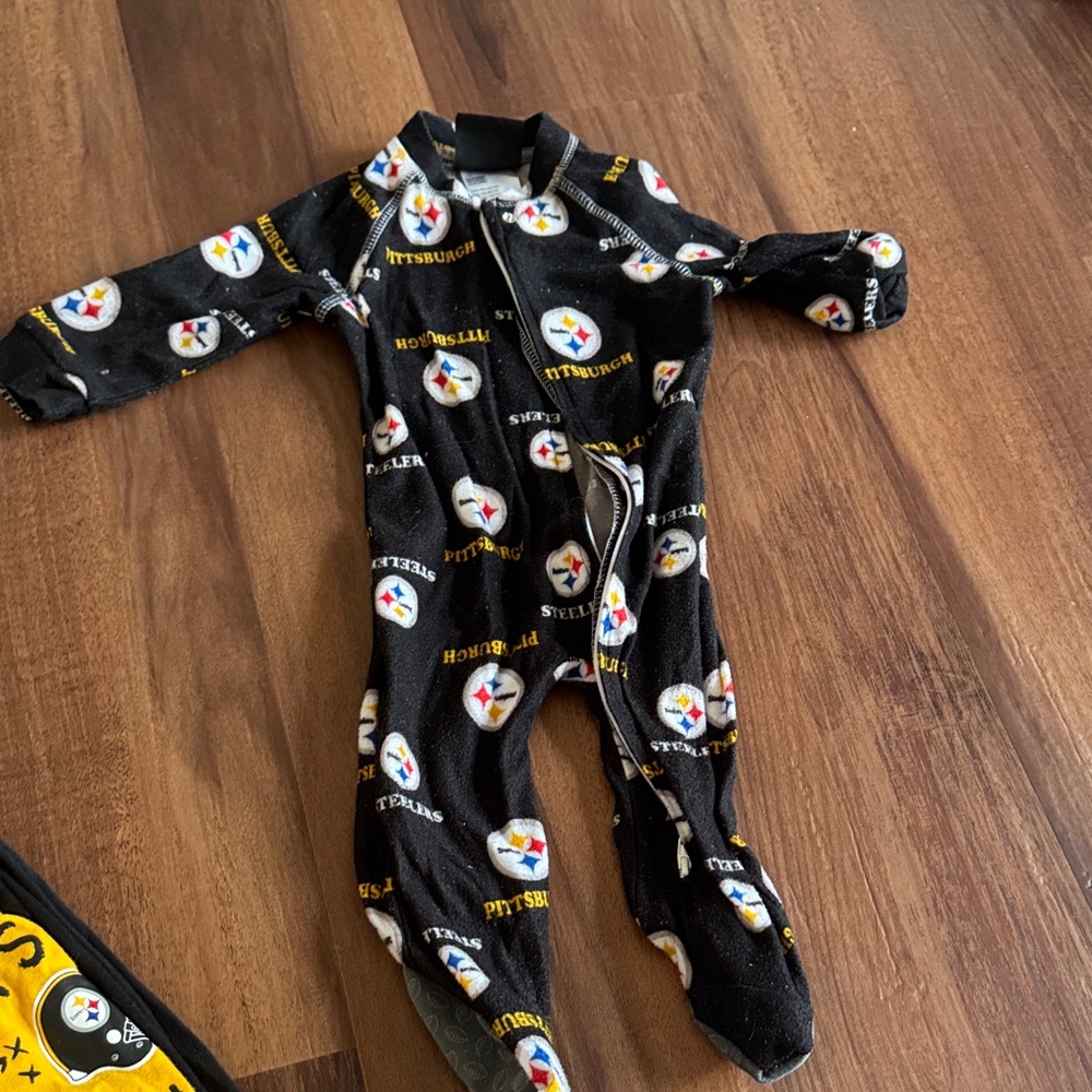 Pittsburgh Steelers Black Kids Footie Pajamas